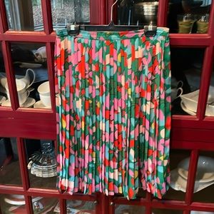 Gorgeous flowy, pleated, floral skirt